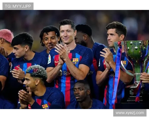 莱万续约巴萨受阻或掀转会风波曼联有望趁机引强援